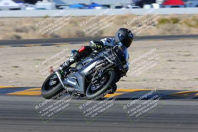 media/Dec-18-2022-SoCal Trackdays (Sun) [[8099a50955]]/Turn 4 (1pm)/